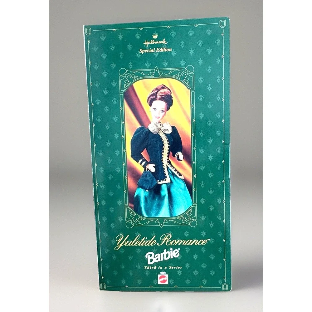 1996 Hallmark Keepsake ornament Yuletide Romance brunette